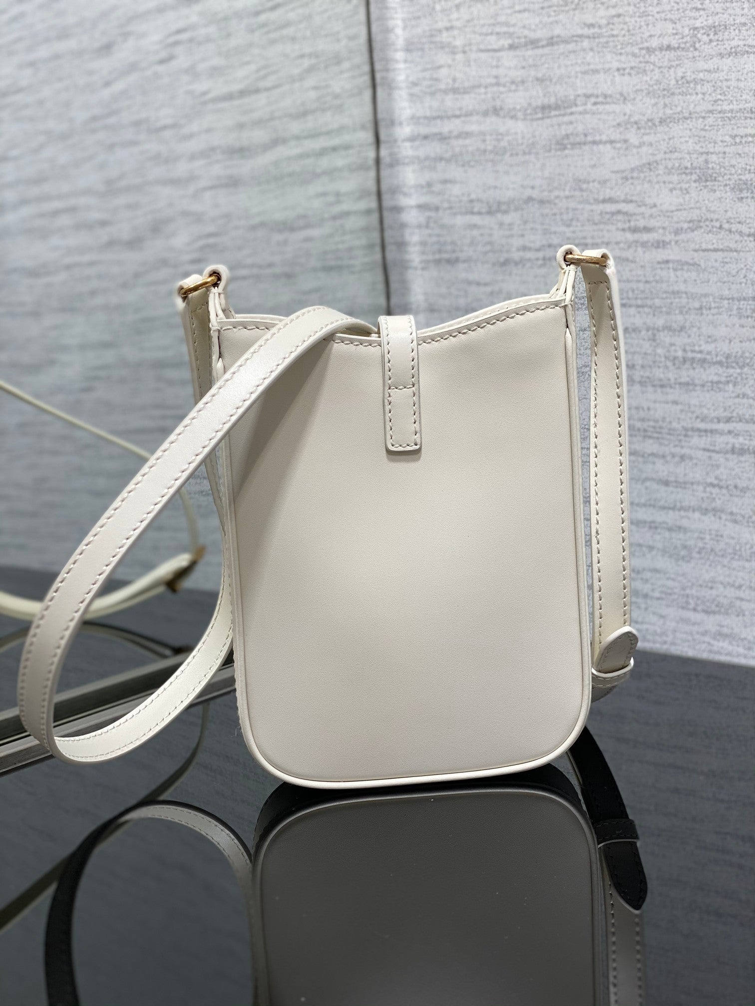 BY-A 7 Mini White Bag - 13x20x4cm
