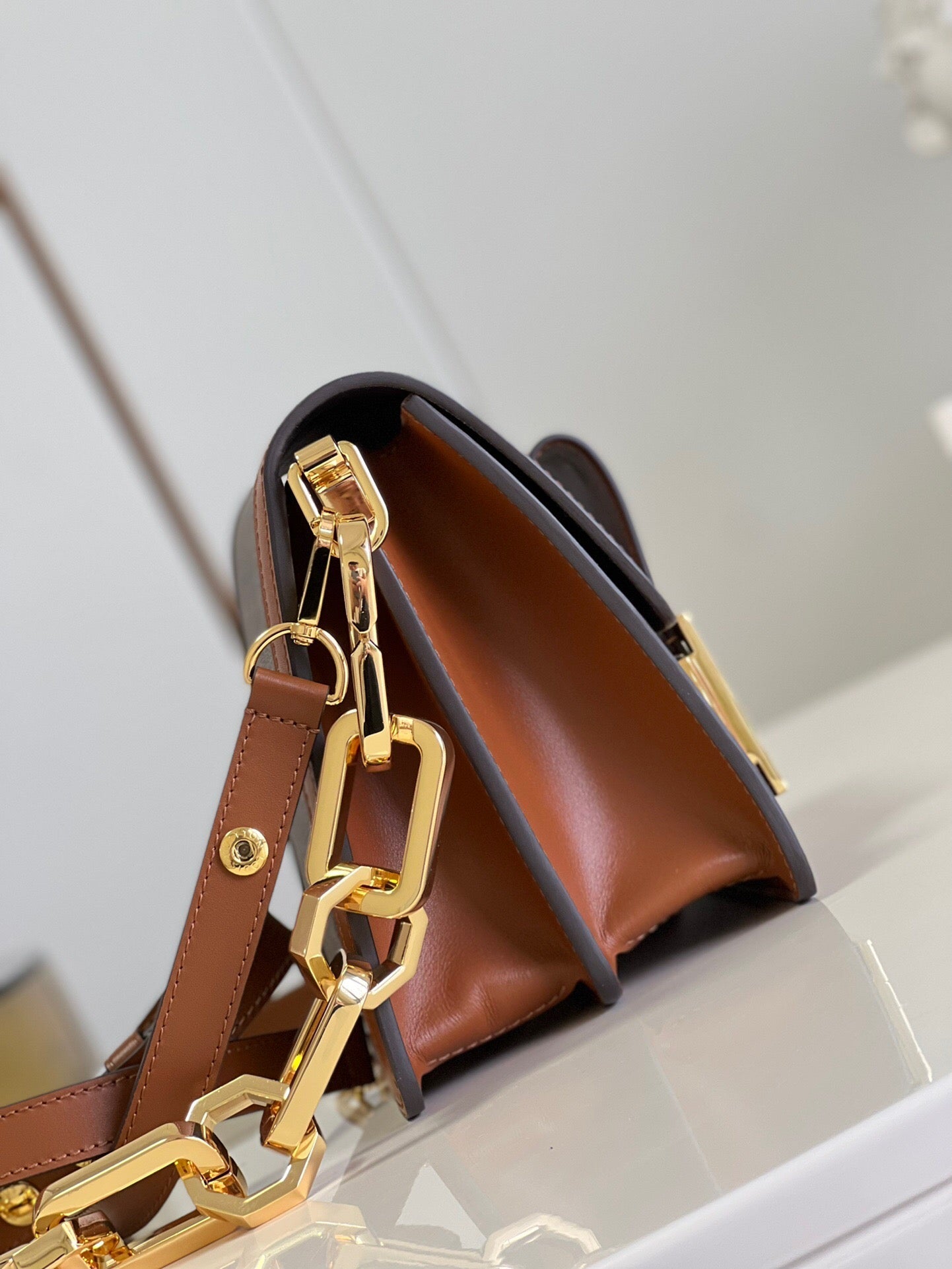 BL- Nl12563. Bag 25cm M46537