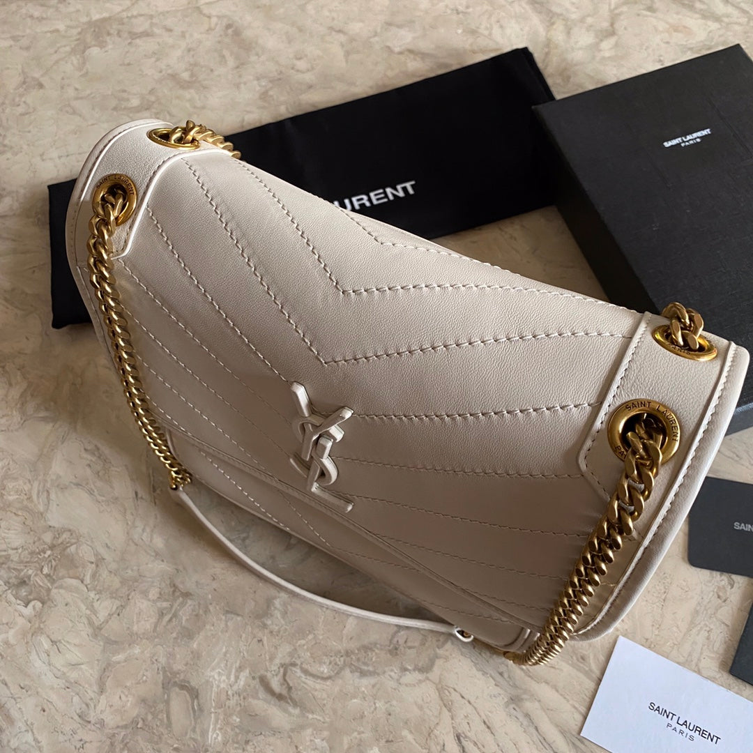 BY-Medium Chain Bag In Lambskin Blanc Vintage - 28 X 20 X 8,5 CM