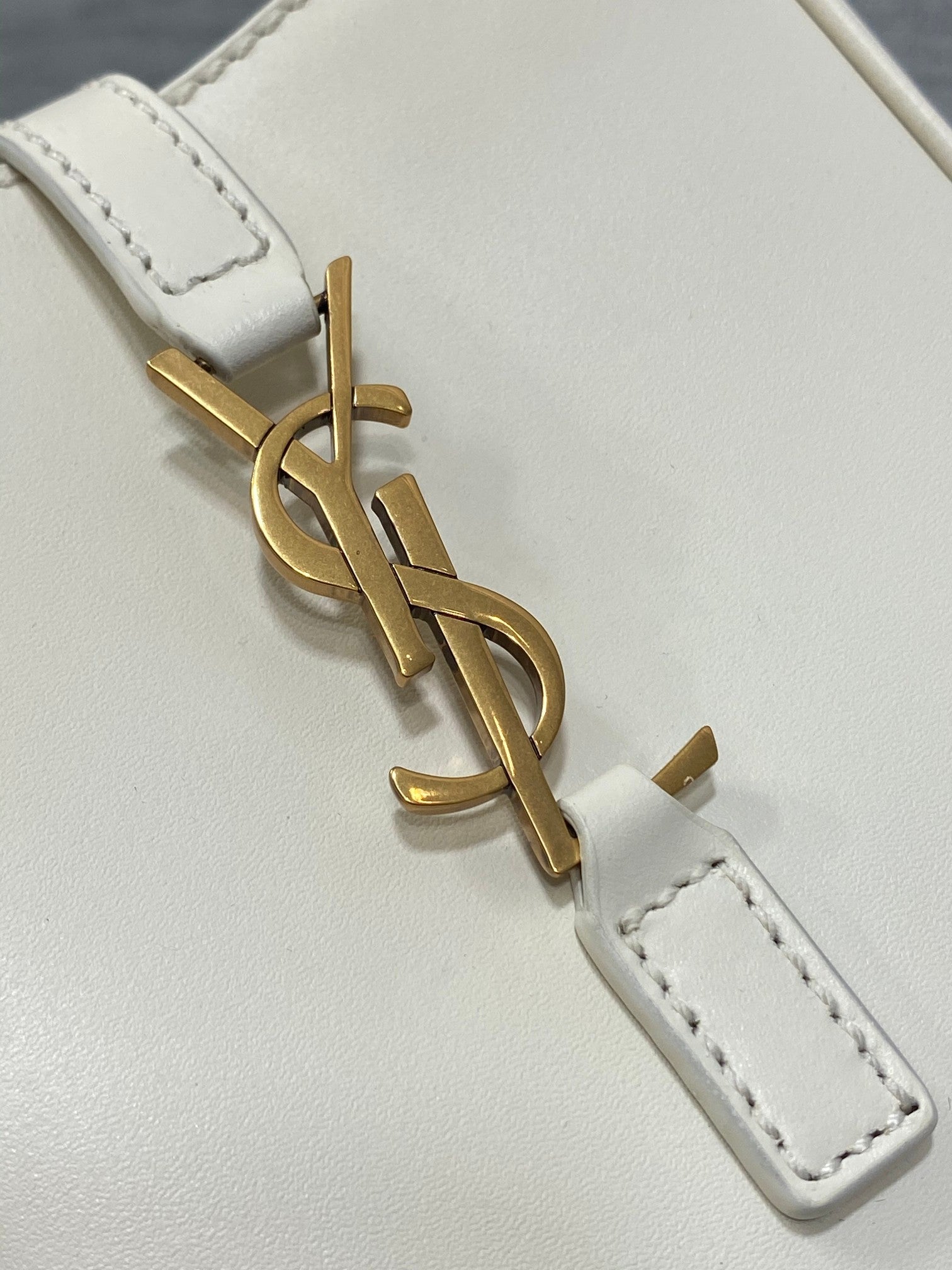 BY-A 7 Mini White Bag - 13x20x4cm
