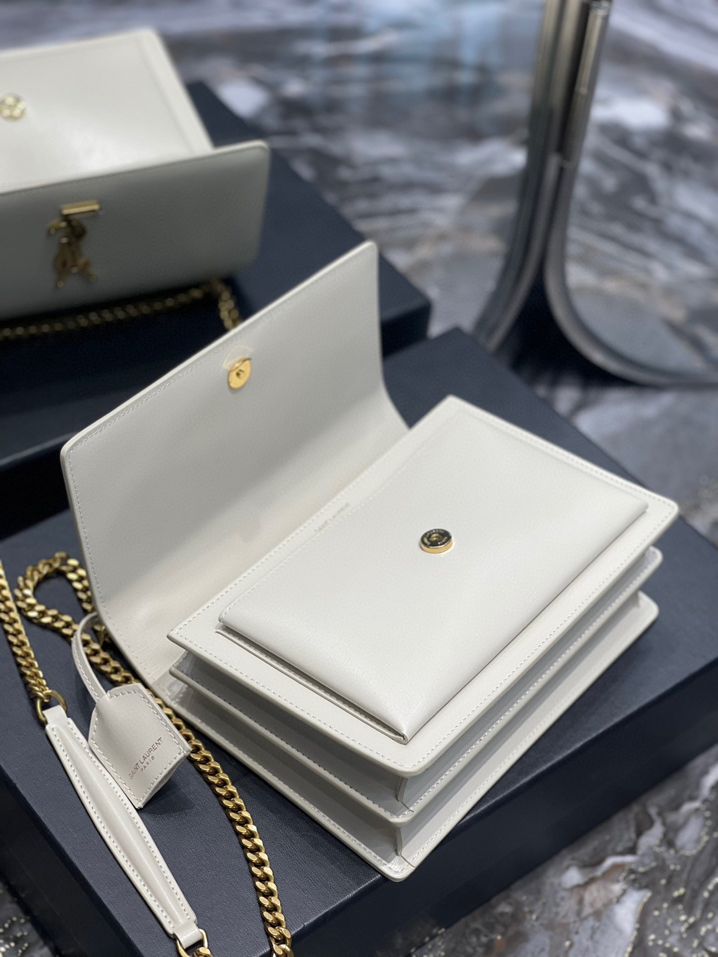 BY- Medium Sunset Bag 22 White Lambskin Gold Tone 22 x 16 x 8cm