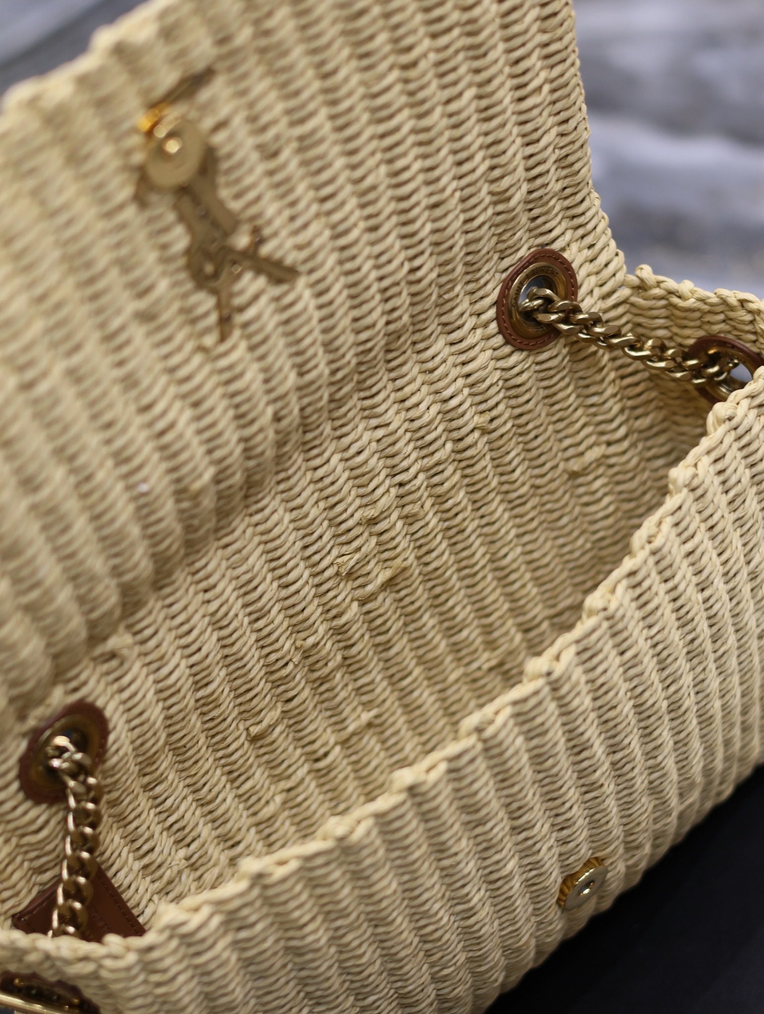 BY-NO.426584 InNO.265424- 28.5*20*6cm