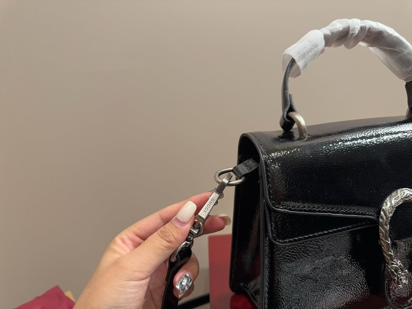 BG- Glossy Black Handbag Crossbody 24x17cm