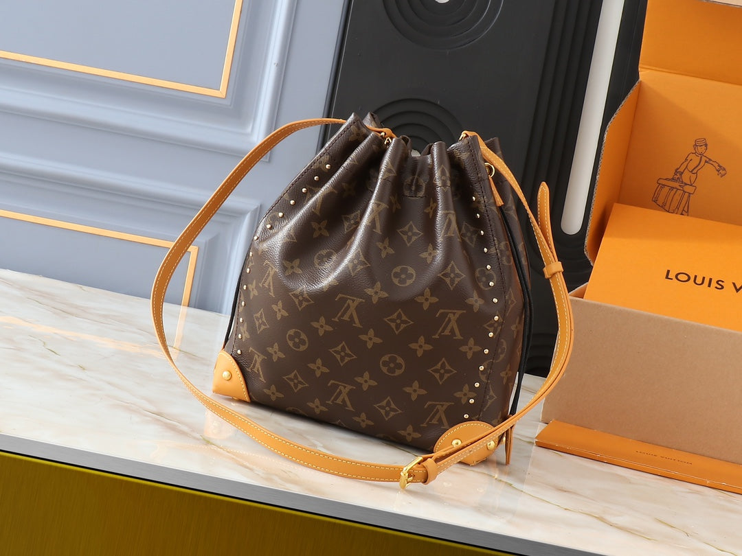 BL- Top quality Classic No Handbag Tote Bag 23x27x8cm