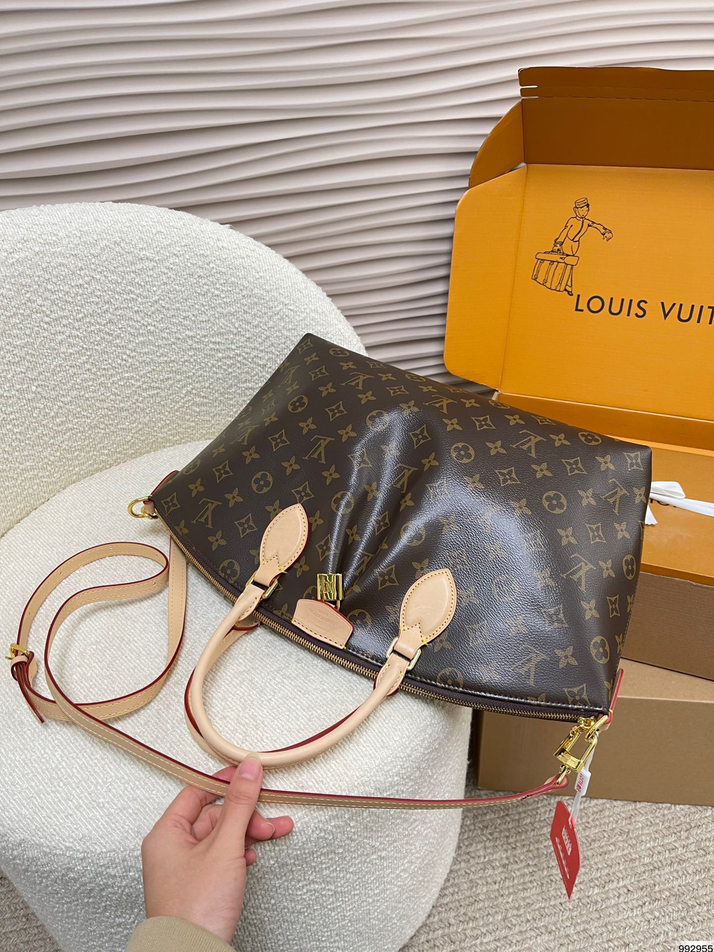 BL- 21st Century Top quality PM satchel 32 x 13 x 29 cm