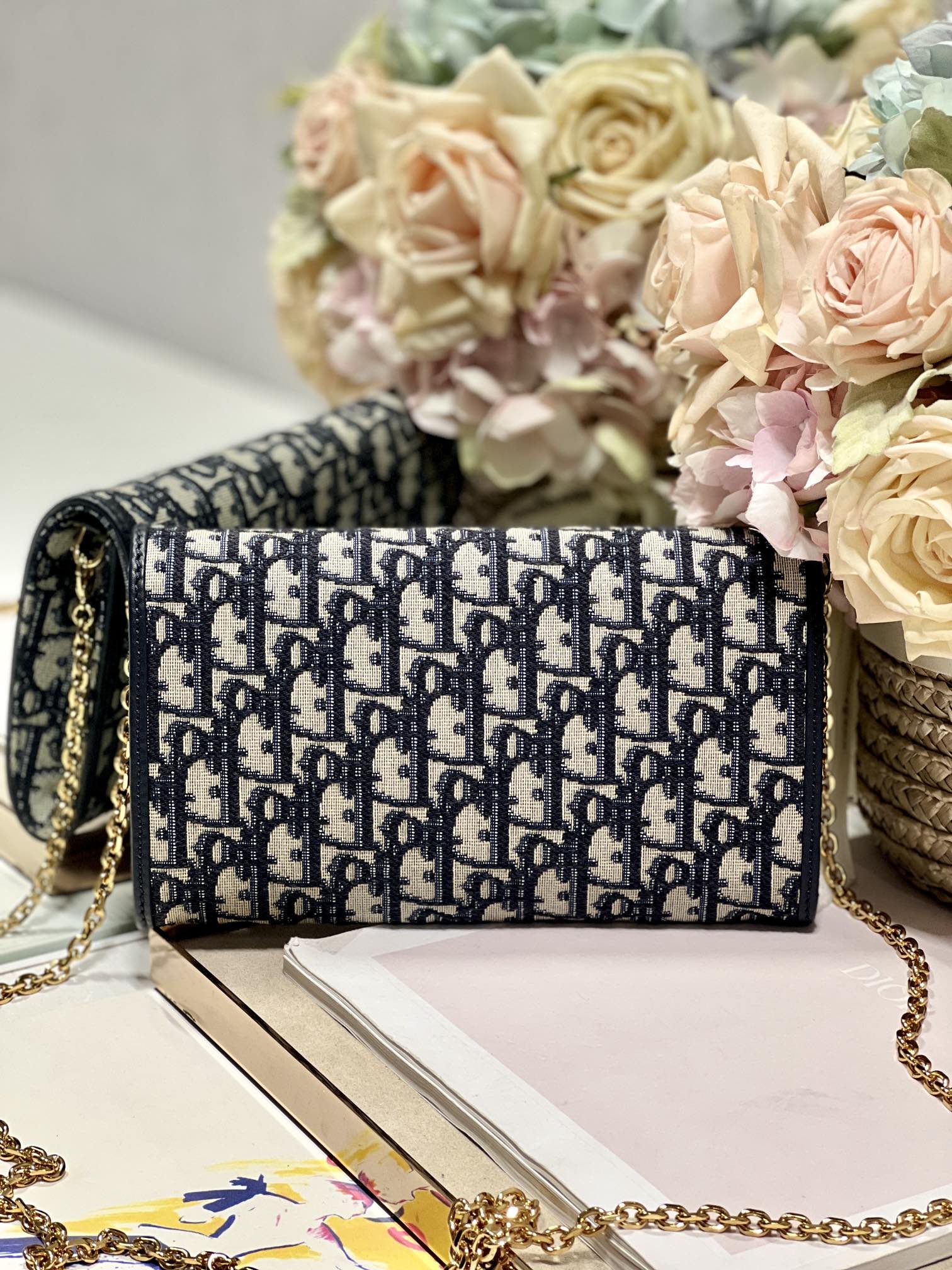 BD- Wallet on Chain East West Blue Oblique Jacquard - 21.5*12*4cm