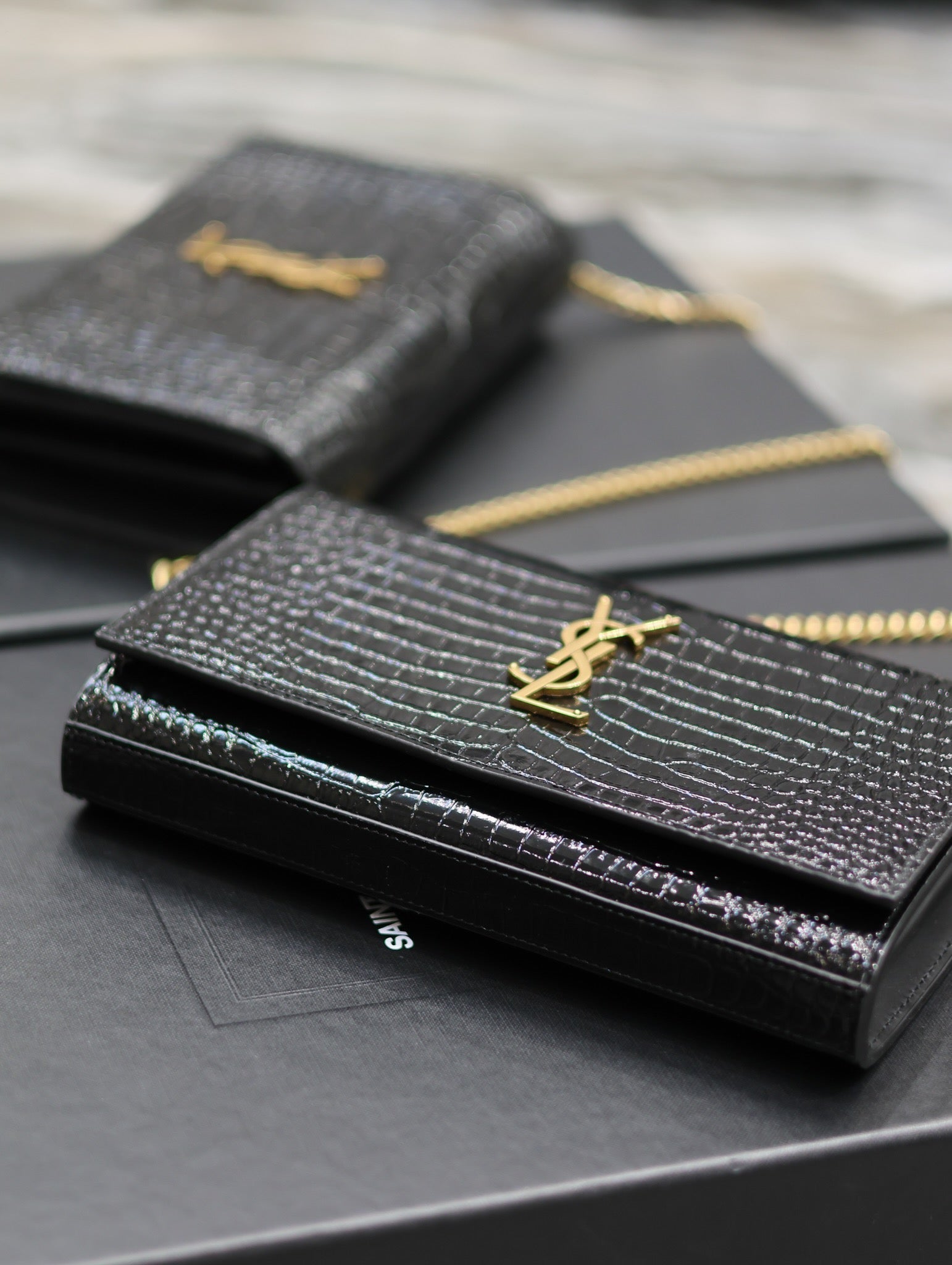 BY-NO.426584 Croc Embossed BLack Gold Hardware - 23x14x3cm