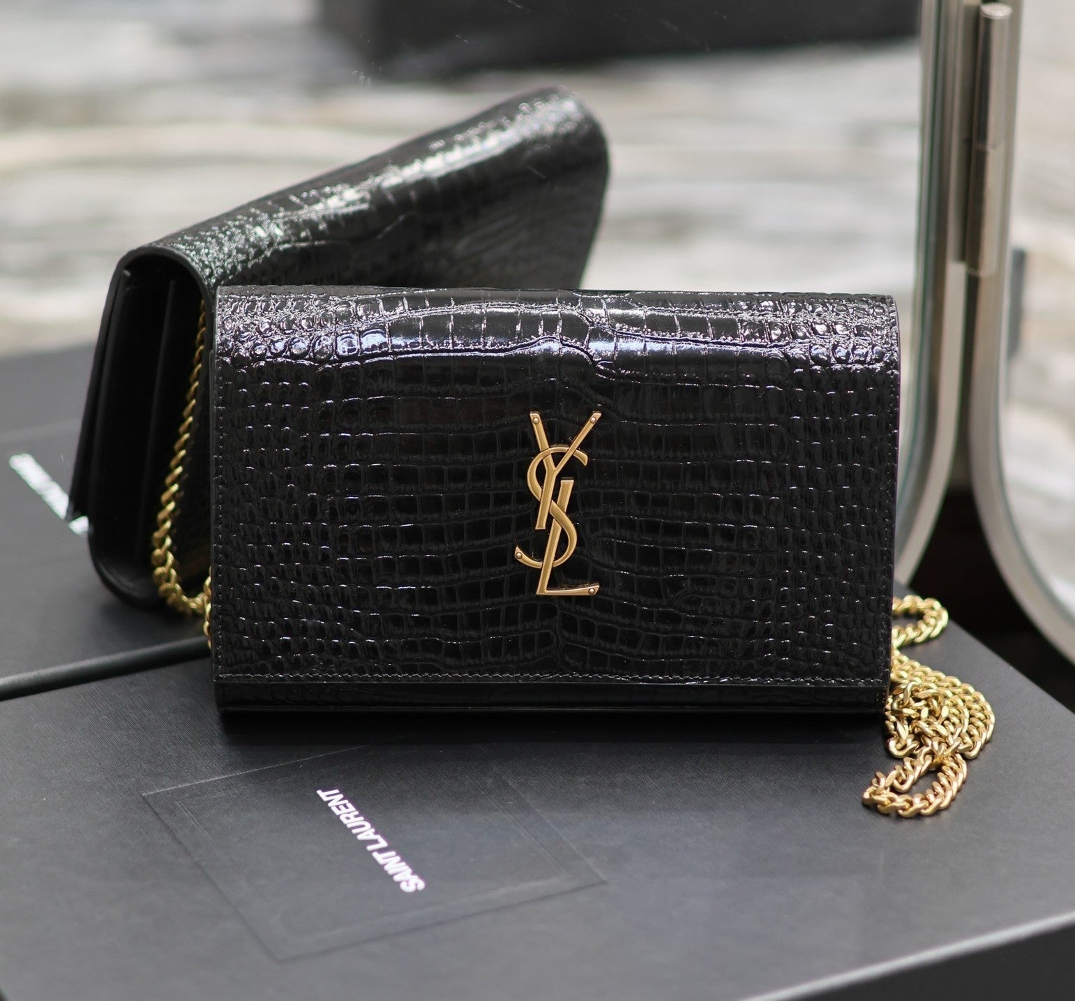 BY-NO.426584 Croc Embossed BLack Gold Hardware - 23x14x3cm