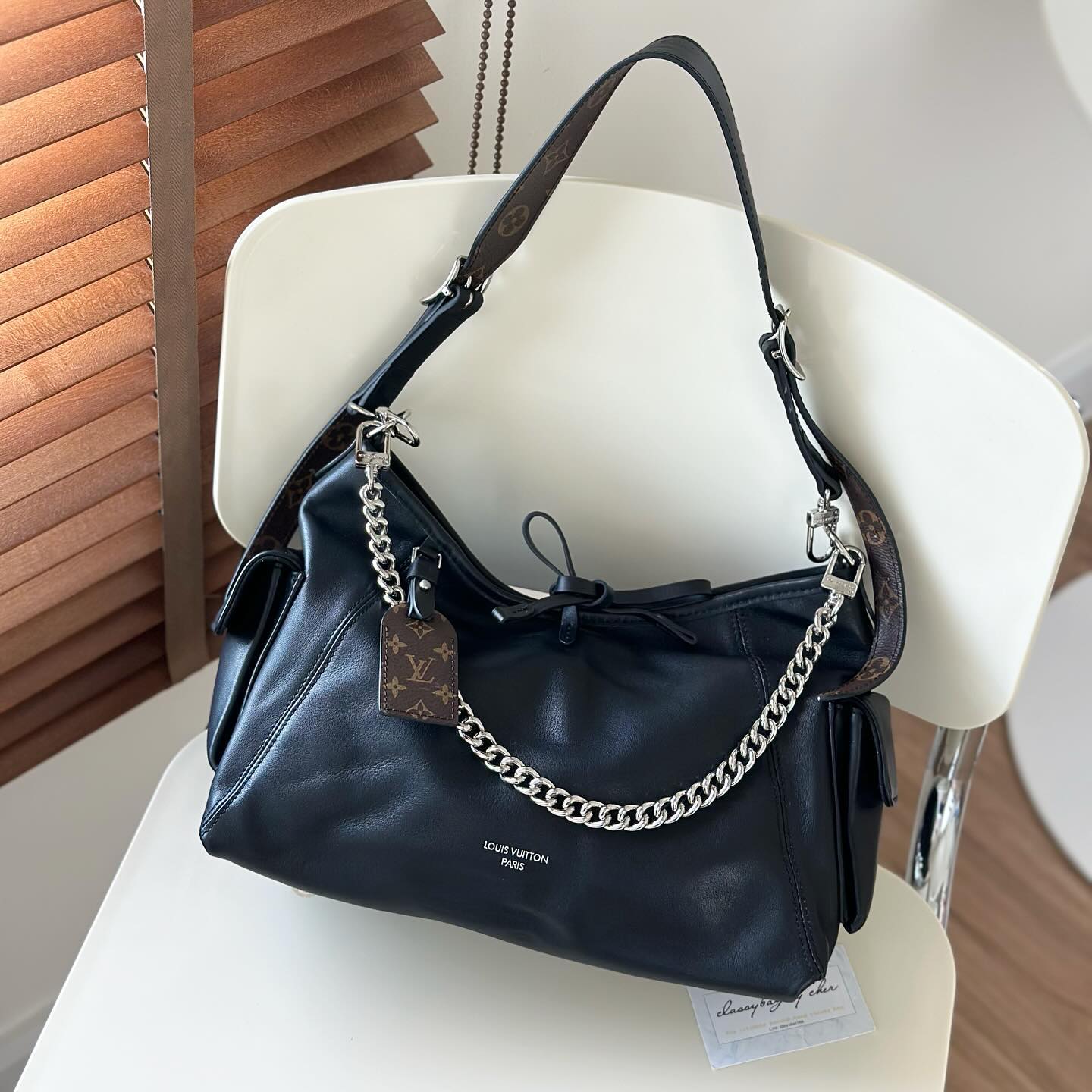 BL- Nl12563. Cargo handbag