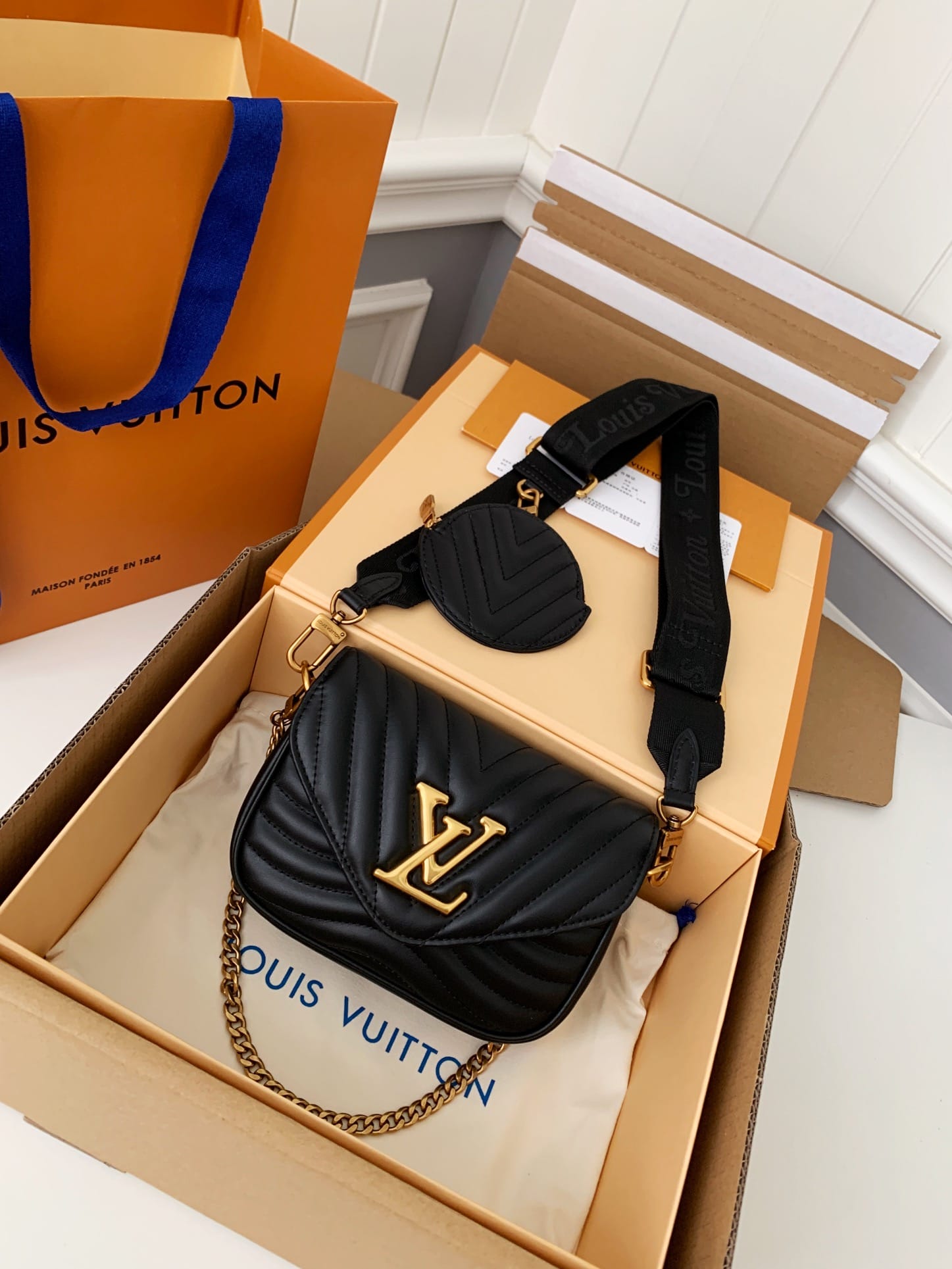 BL- NEW WAVE MULTI-POCHETTE Handbag