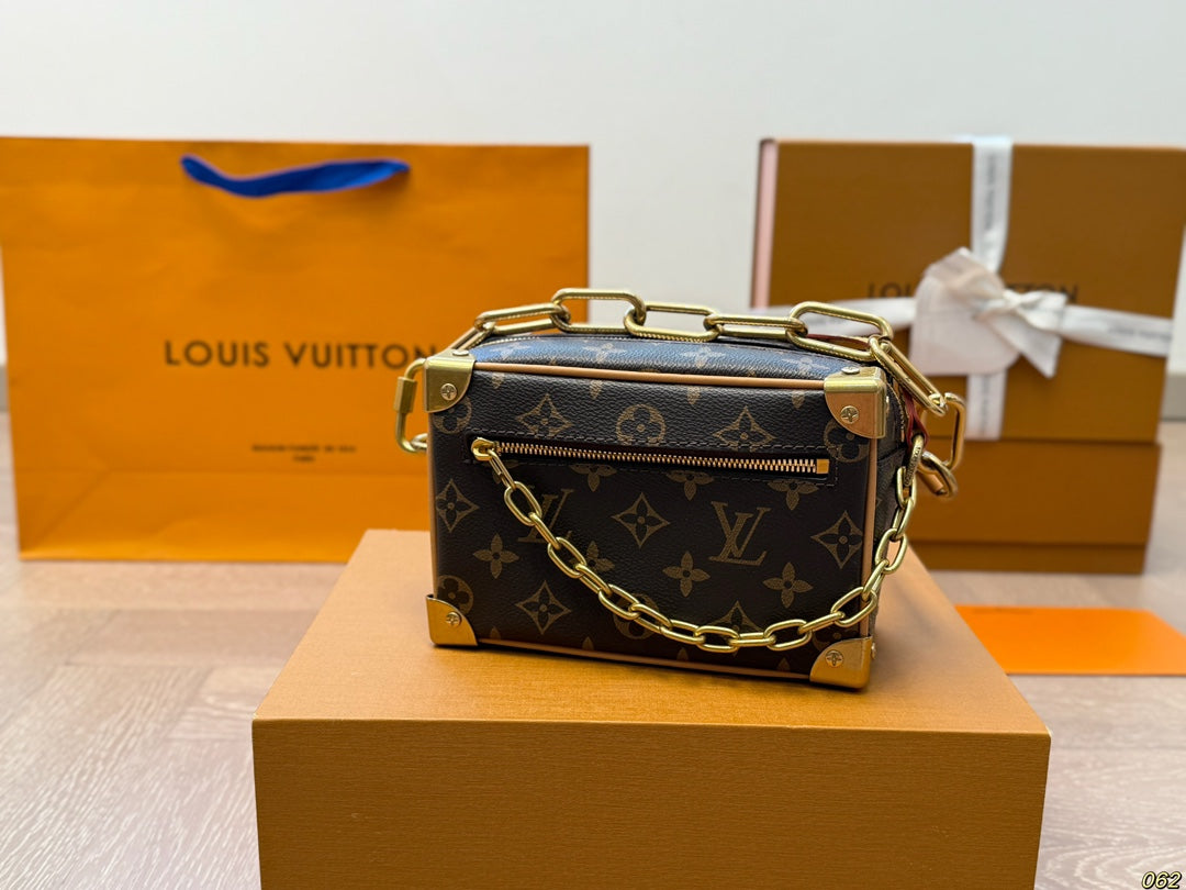 BL- Top quality Soft Trunk Box Bag Satchel 18x12cm
