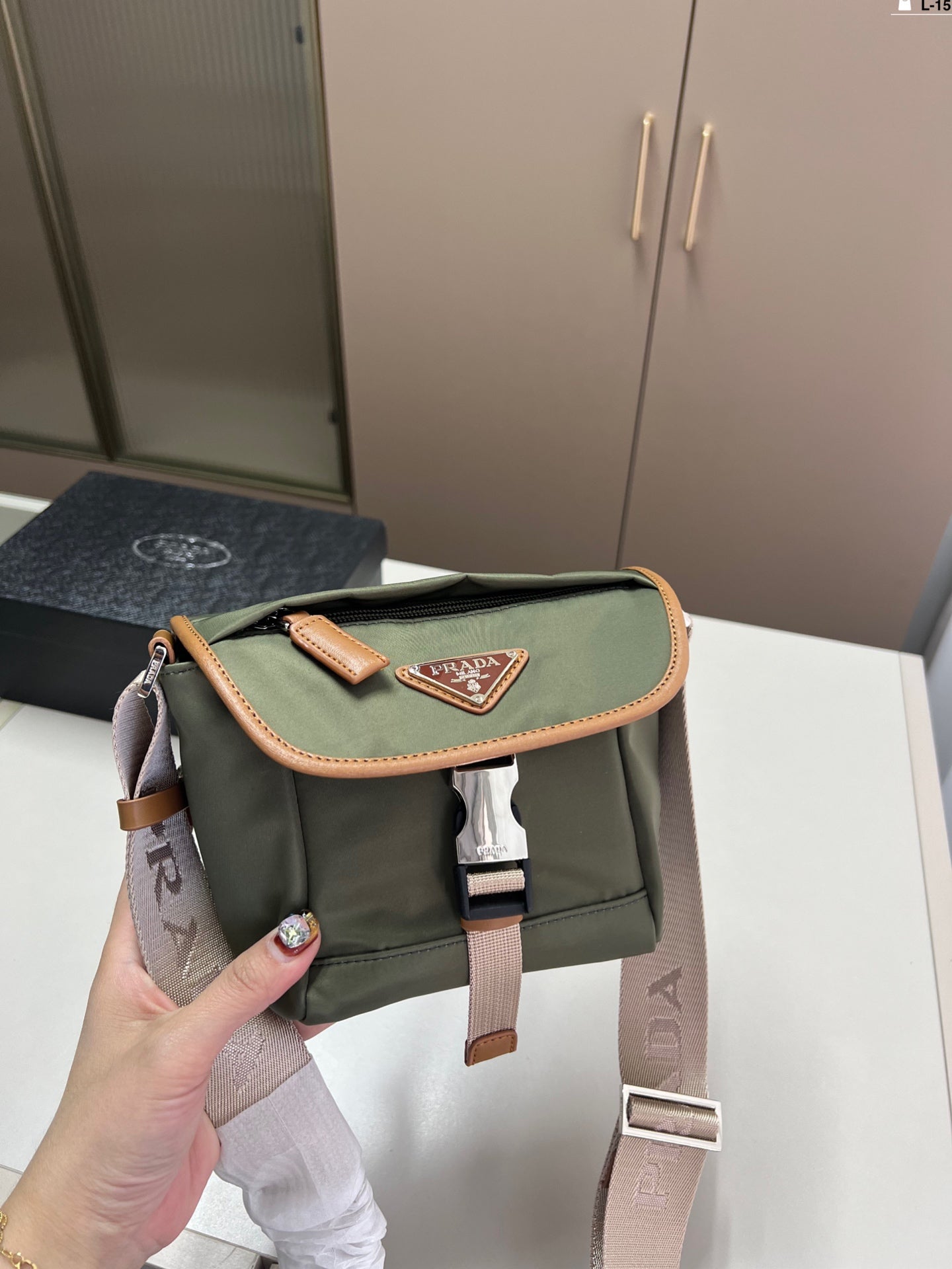 BP- Vintage Messenger Bag Crossbody 16x15cm