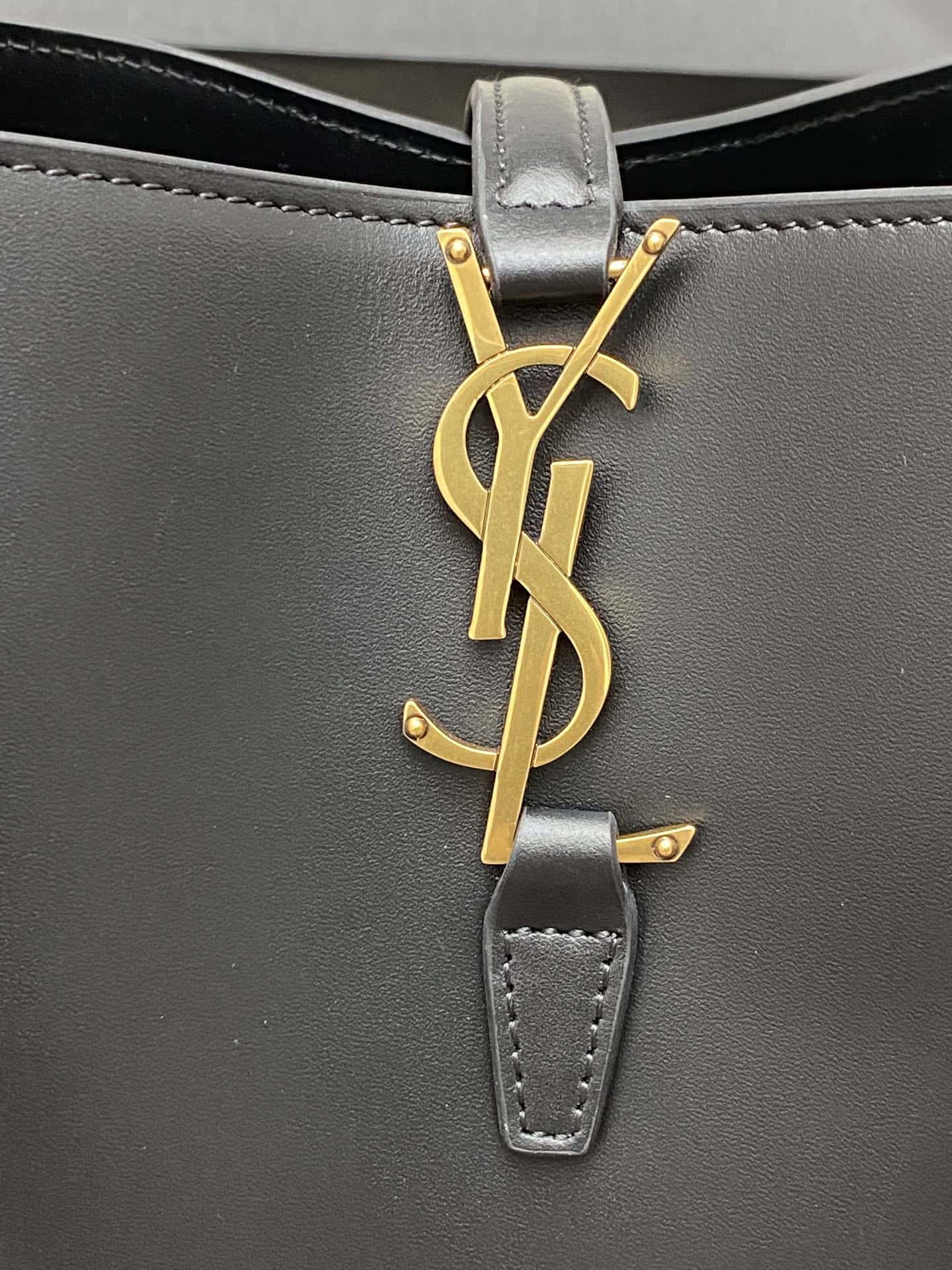 BY- NEW WAVE MULTI-POCHETTE Handbag