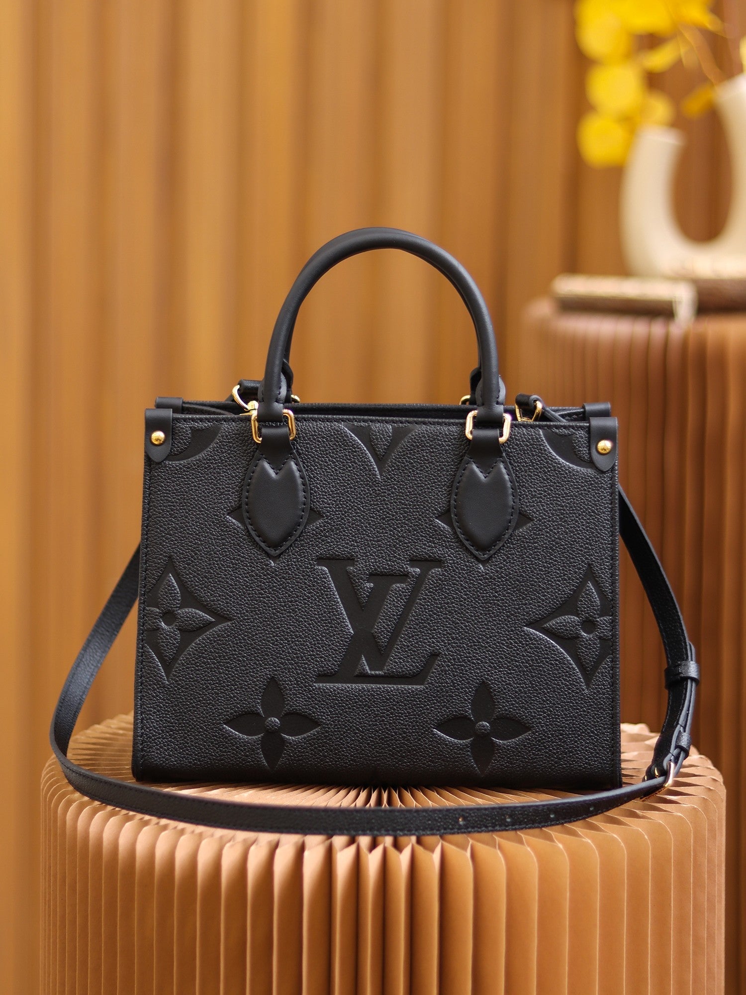 BL- Ebene Nl12563. Leather Bag