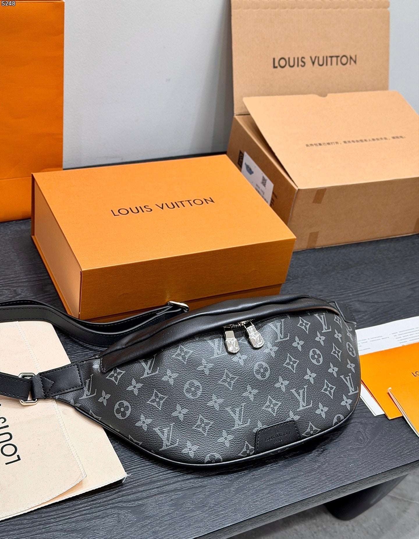 Serenityll? 2001120 LV Bag