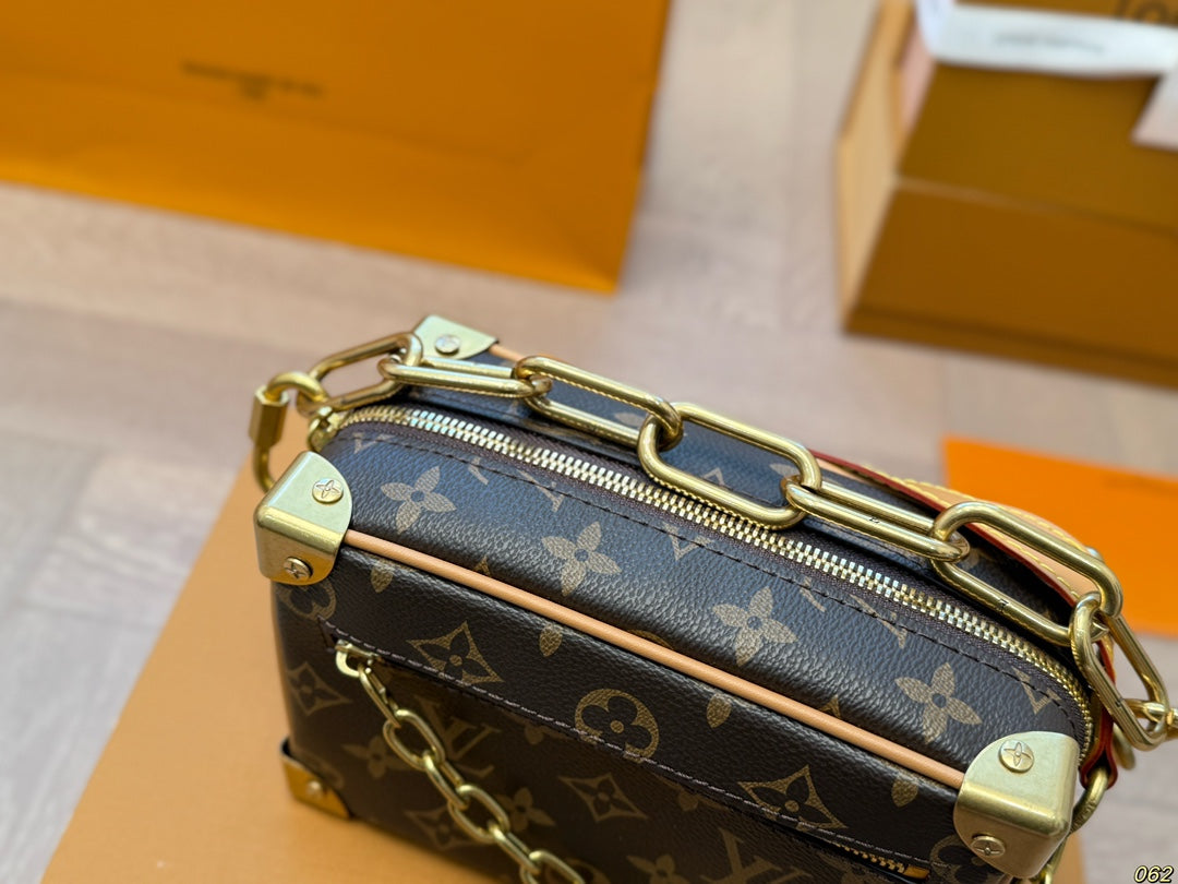 BL- Top quality Soft Trunk Box Bag Satchel 18x12cm