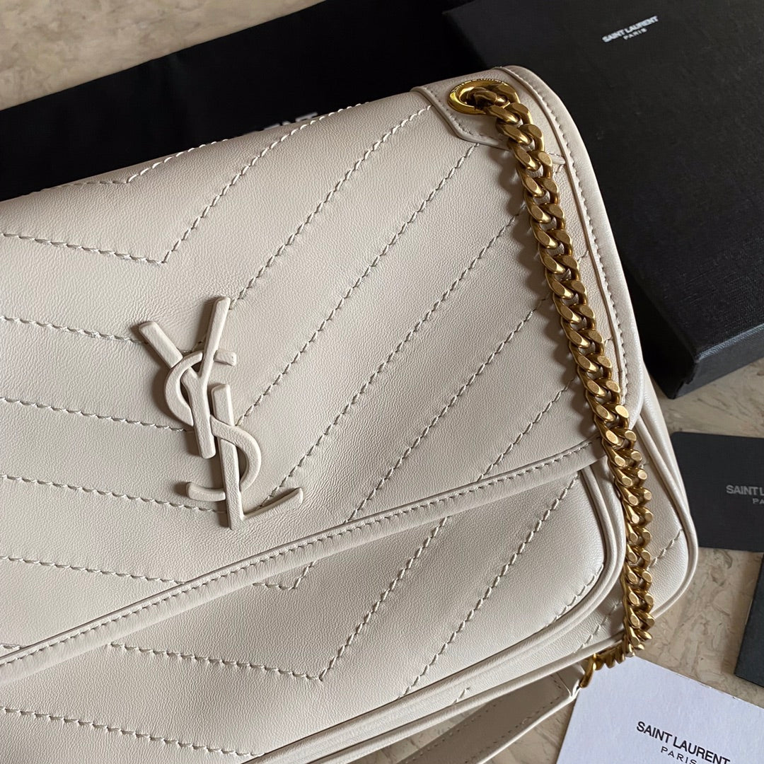 BY-Medium Chain Bag In Lambskin Blanc Vintage - 28 X 20 X 8,5 CM