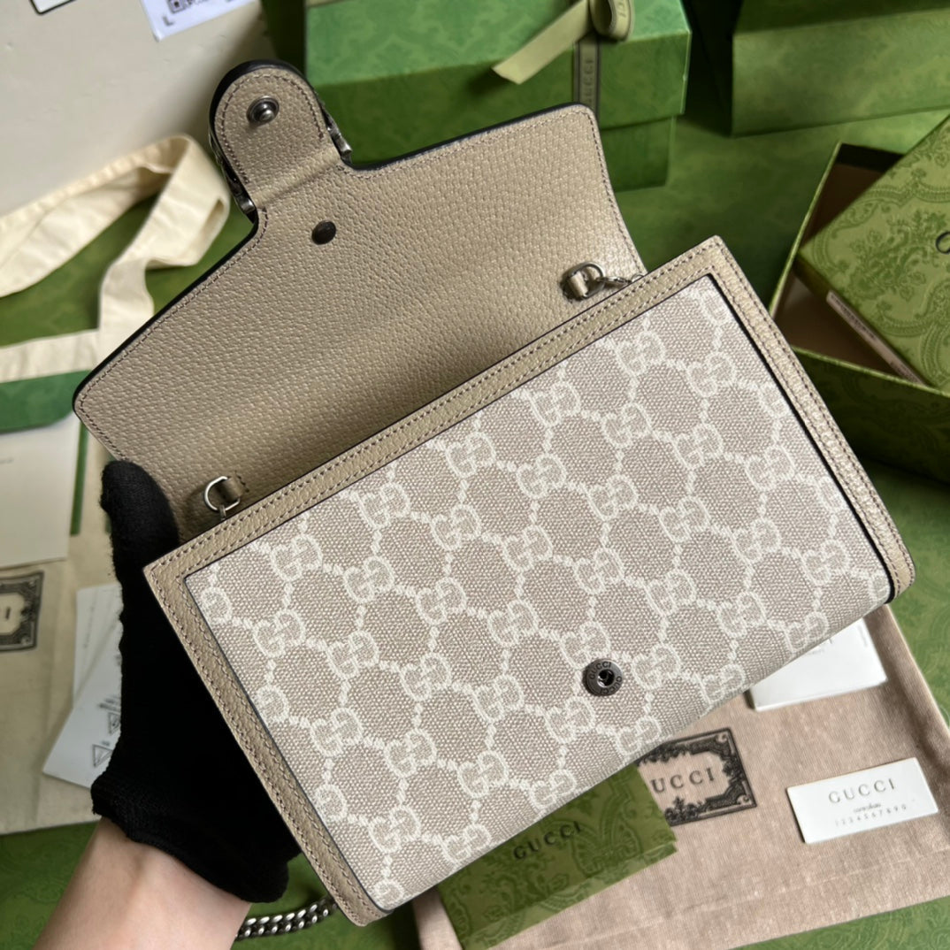 BG-Chain Wallet Beige and white GGcanvas