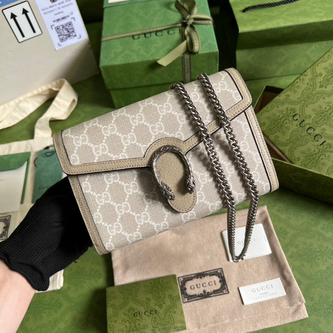 BG-Chain Wallet Beige and white GGcanvas
