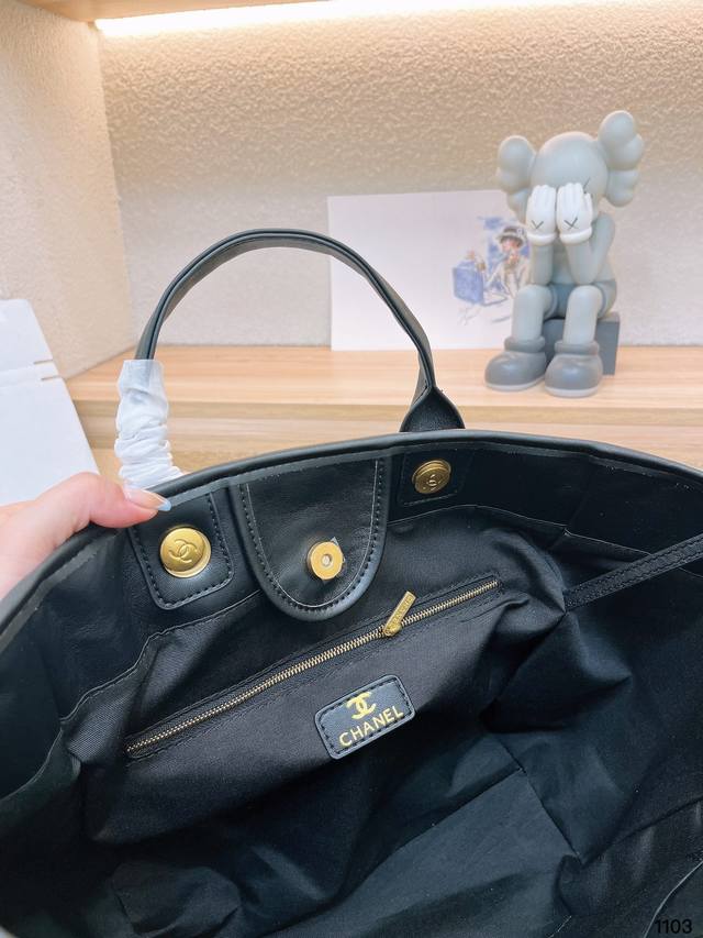 BC-  em Couro Preta Italiana Bag