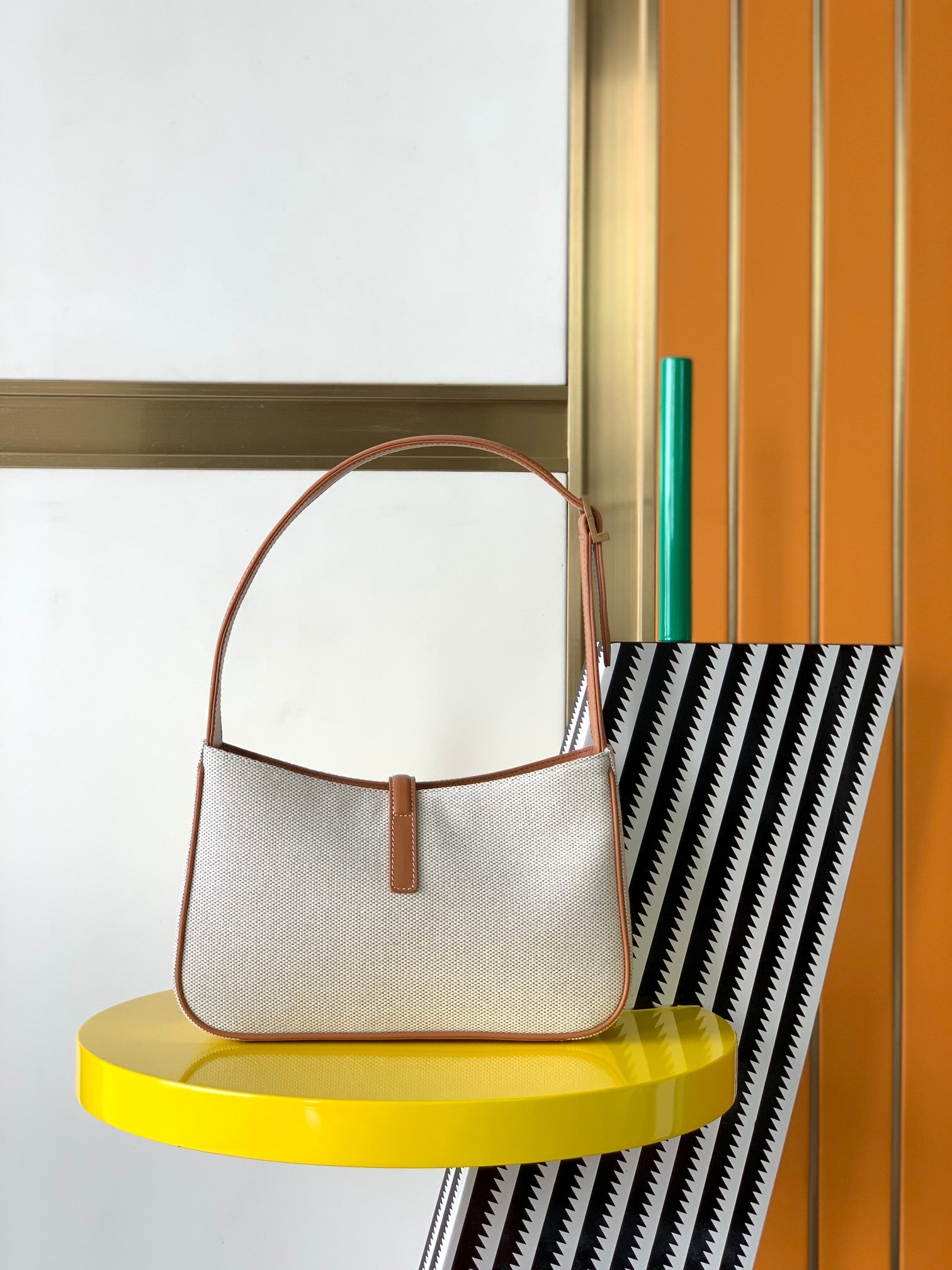 BY-in canvas and leather - 23 X 16 X 6.5 CM