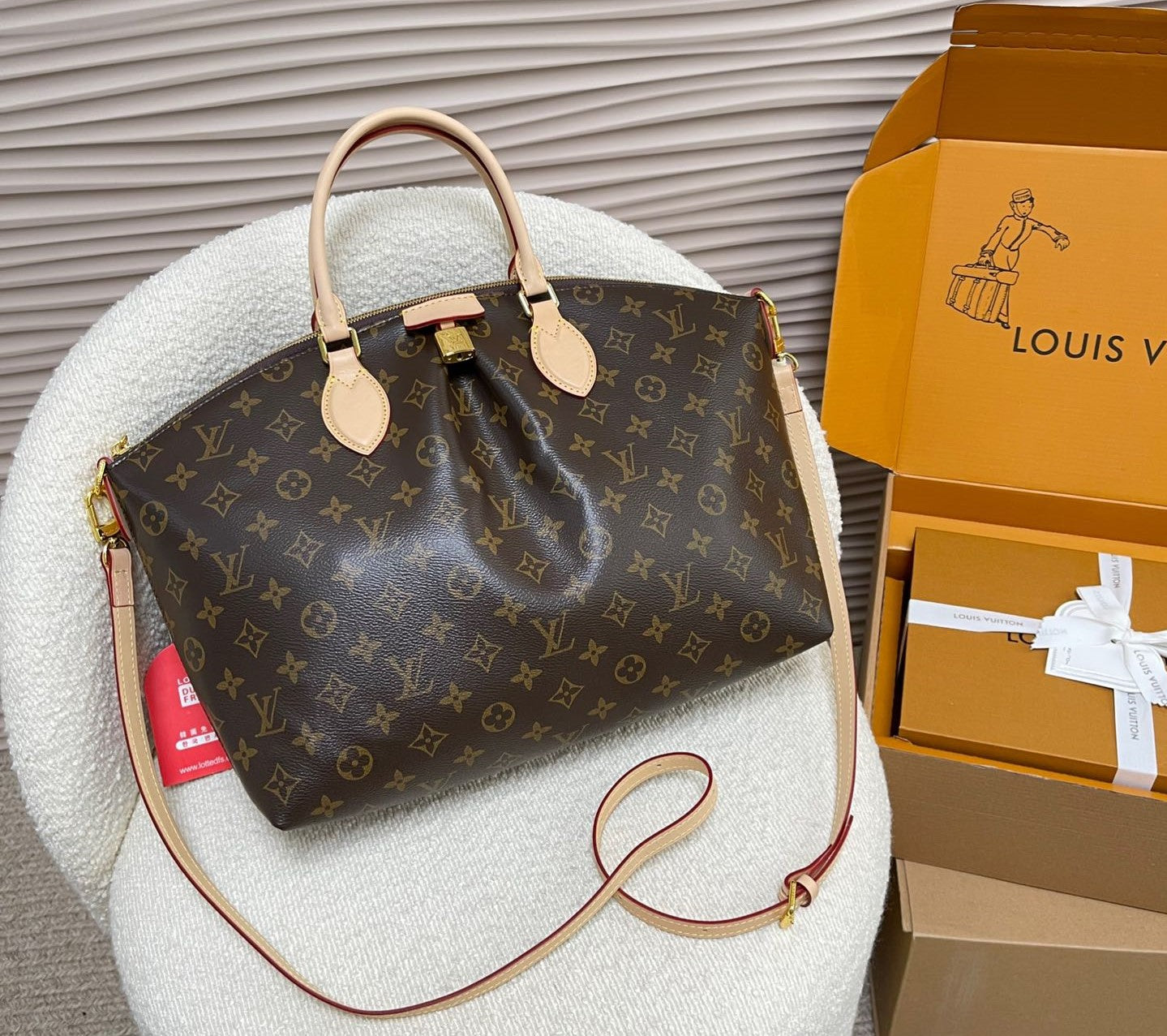 BL- 21st Century Top quality PM satchel 32 x 13 x 29 cm
