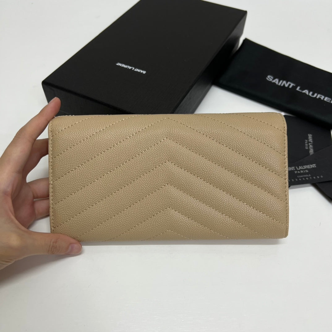 BY- Long Wallet Beige Leather Gold Tone 10772  19cm