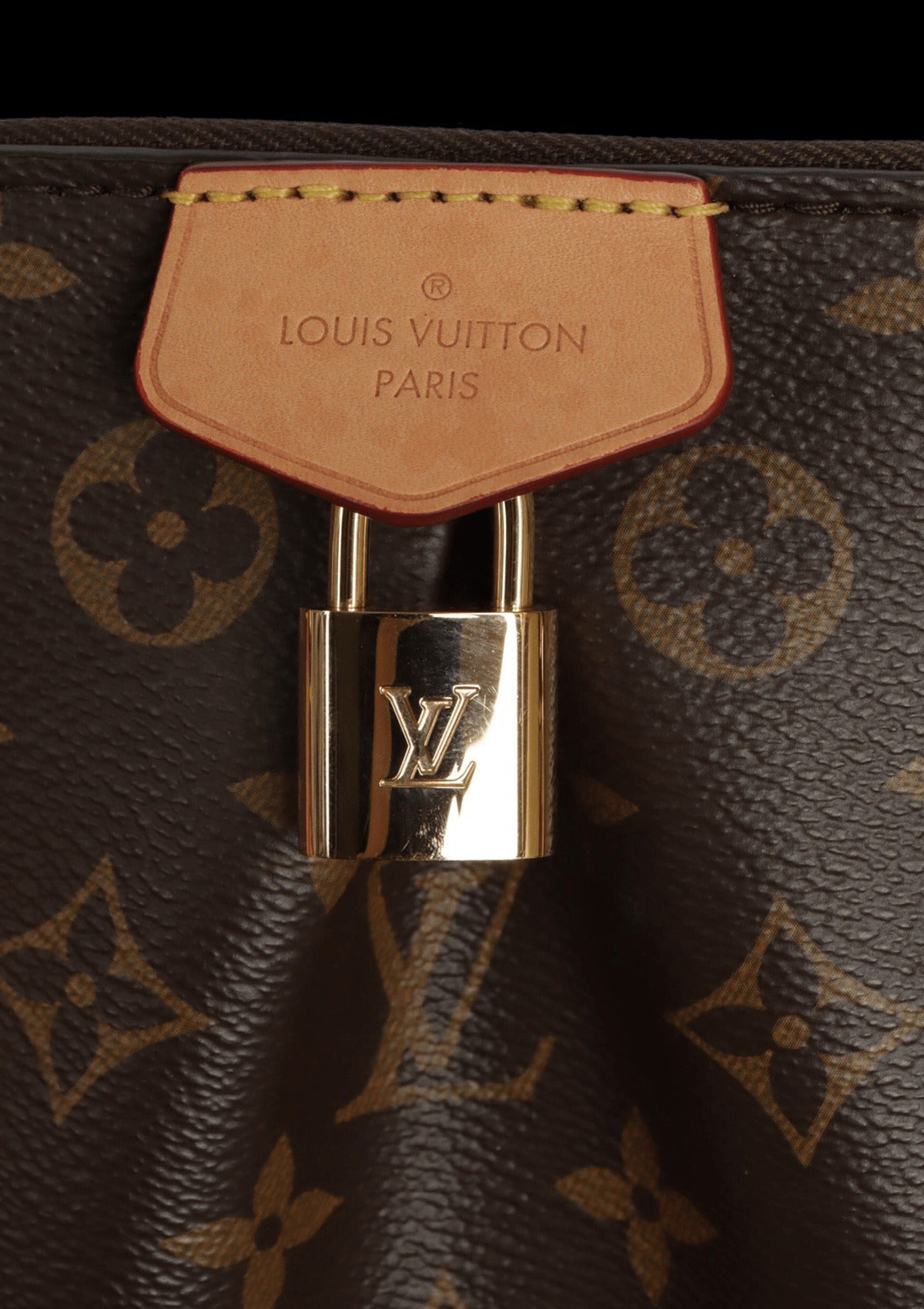 BL- 21st Century Top quality PM satchel 32 x 13 x 29 cm