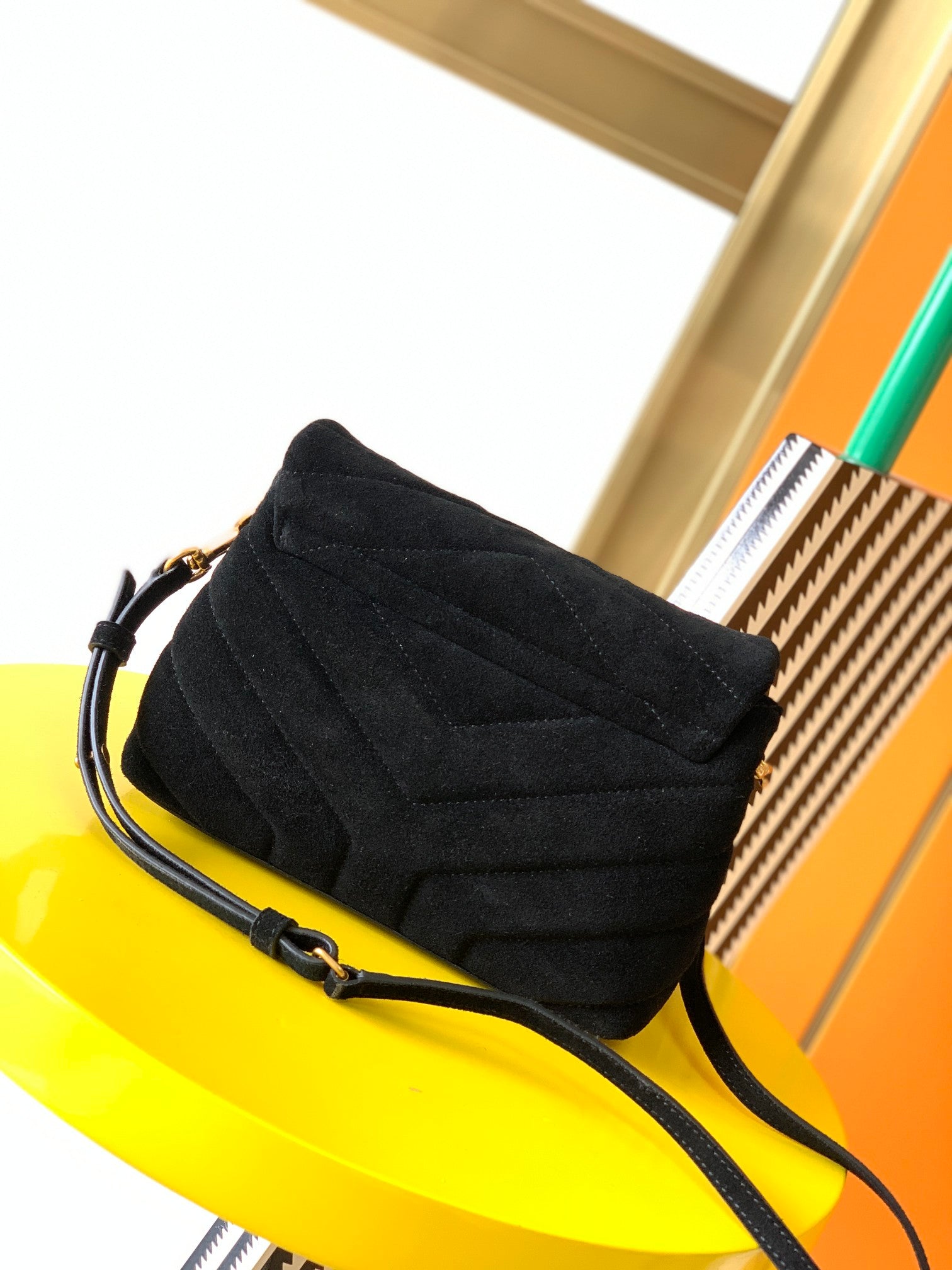 BY- 20 Black Velvet  20x14x7cm
