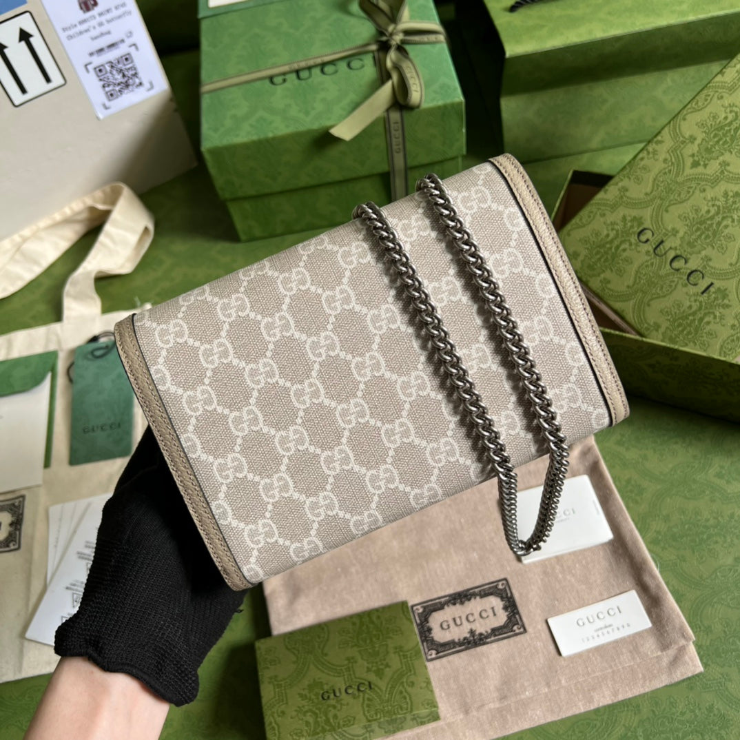 BG-Chain Wallet Beige and white GGcanvas