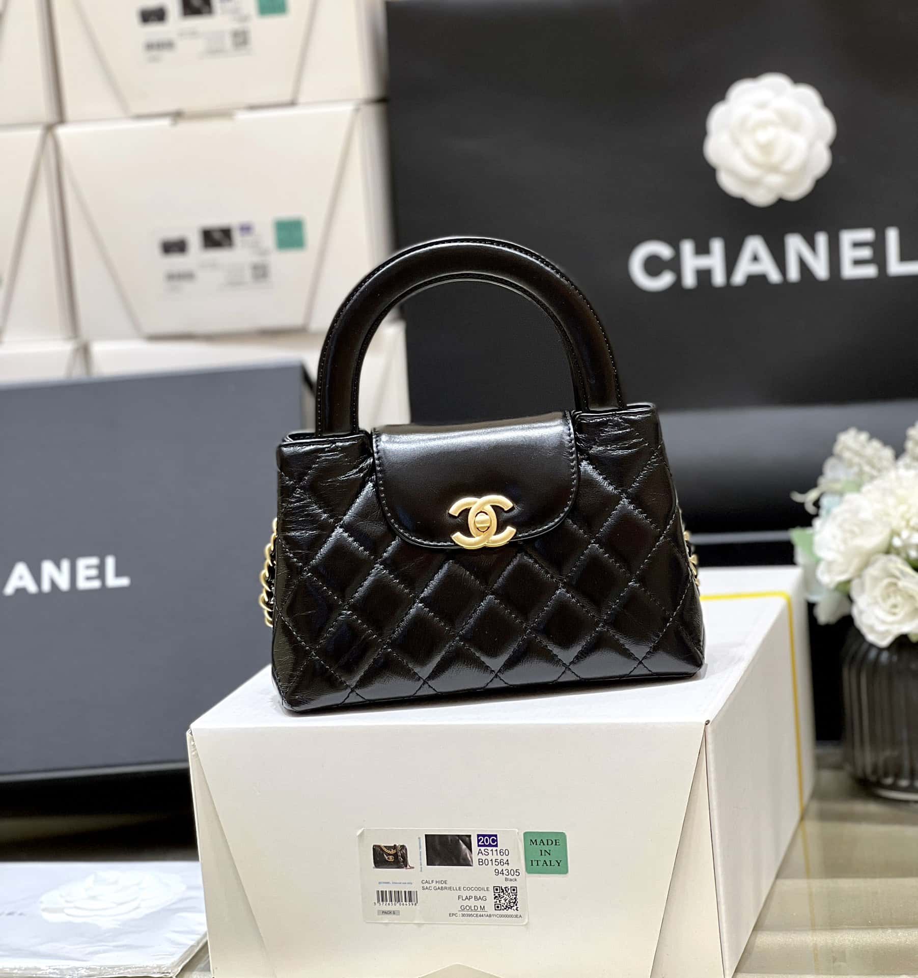 BC- Mini Shopping Bag Mini 23K Shiny Aged Calfskin Black 13x19x7cm