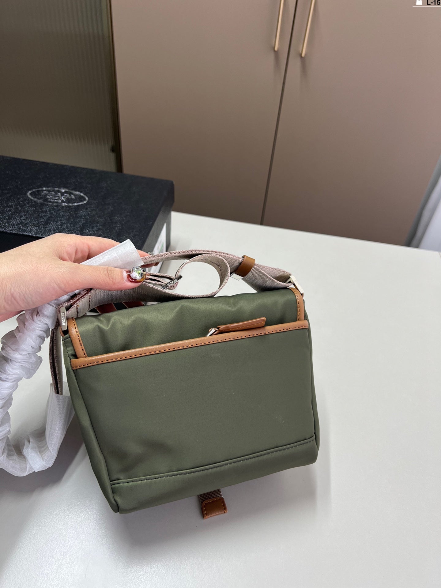 BP- Vintage Messenger Bag Crossbody 16x15cm