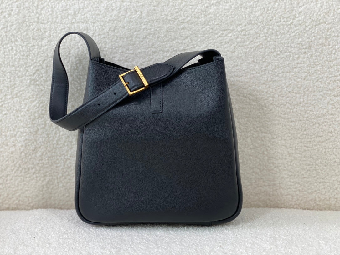 BY-A 7 Supple Small Grained Leather Black 23 x 22 x 8.5cm