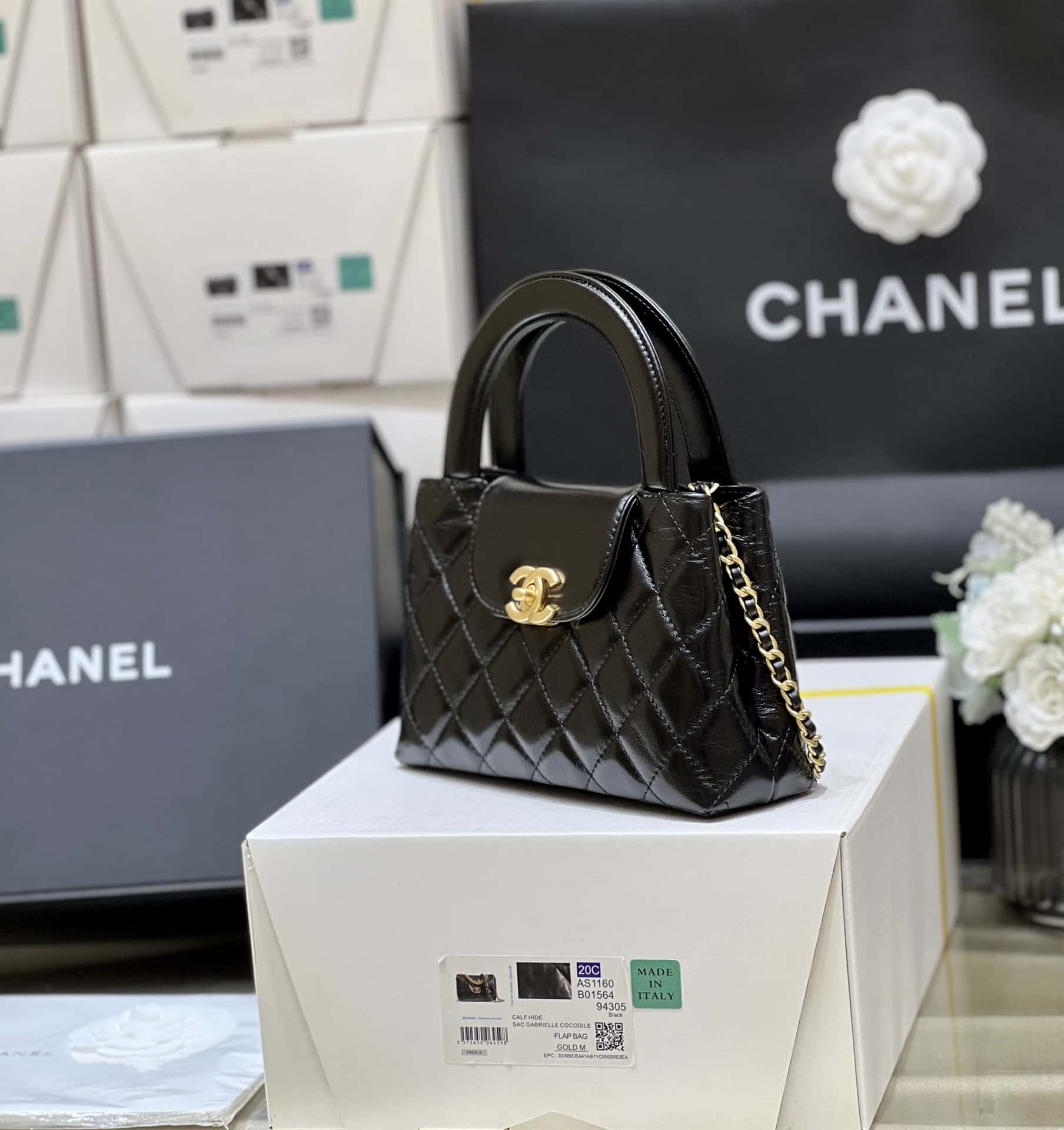 BC- Mini Shopping Bag Mini 23K Shiny Aged Calfskin Black 13x19x7cm