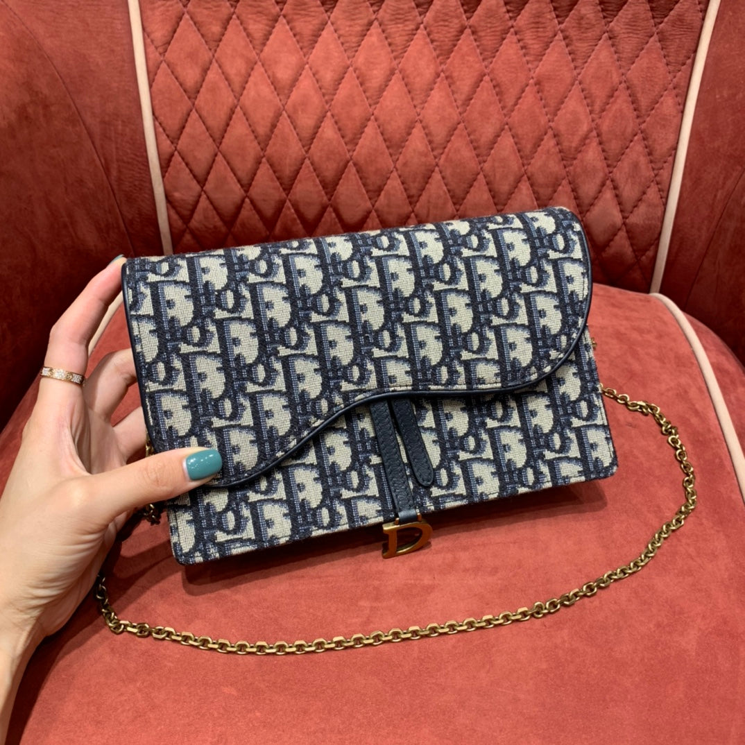 BD- Saddle Pouch Blue BD- Oblique Jacquard - 22 x 14.5 x 4.5 cm