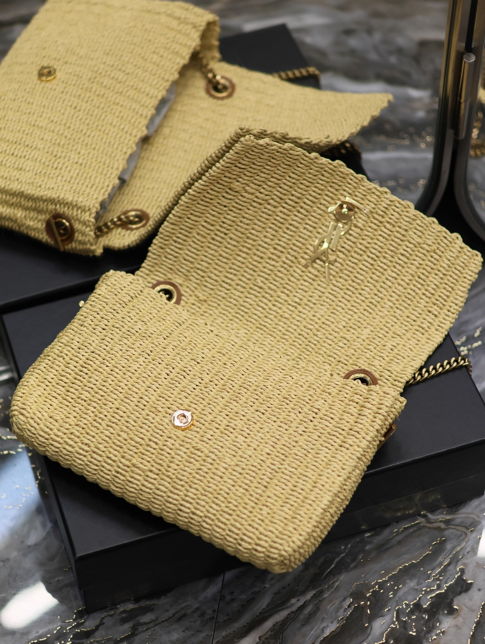 BY-NO.426584 InNO.265424- 28.5*20*6cm