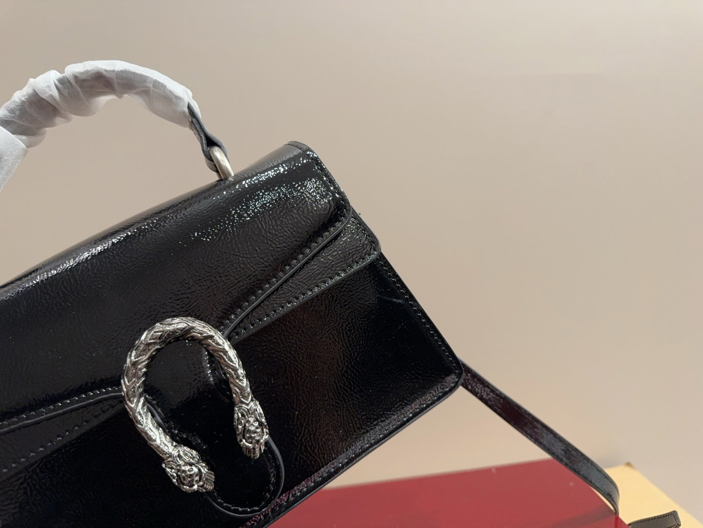 BG- Glossy Black Handbag Crossbody 24x17cm
