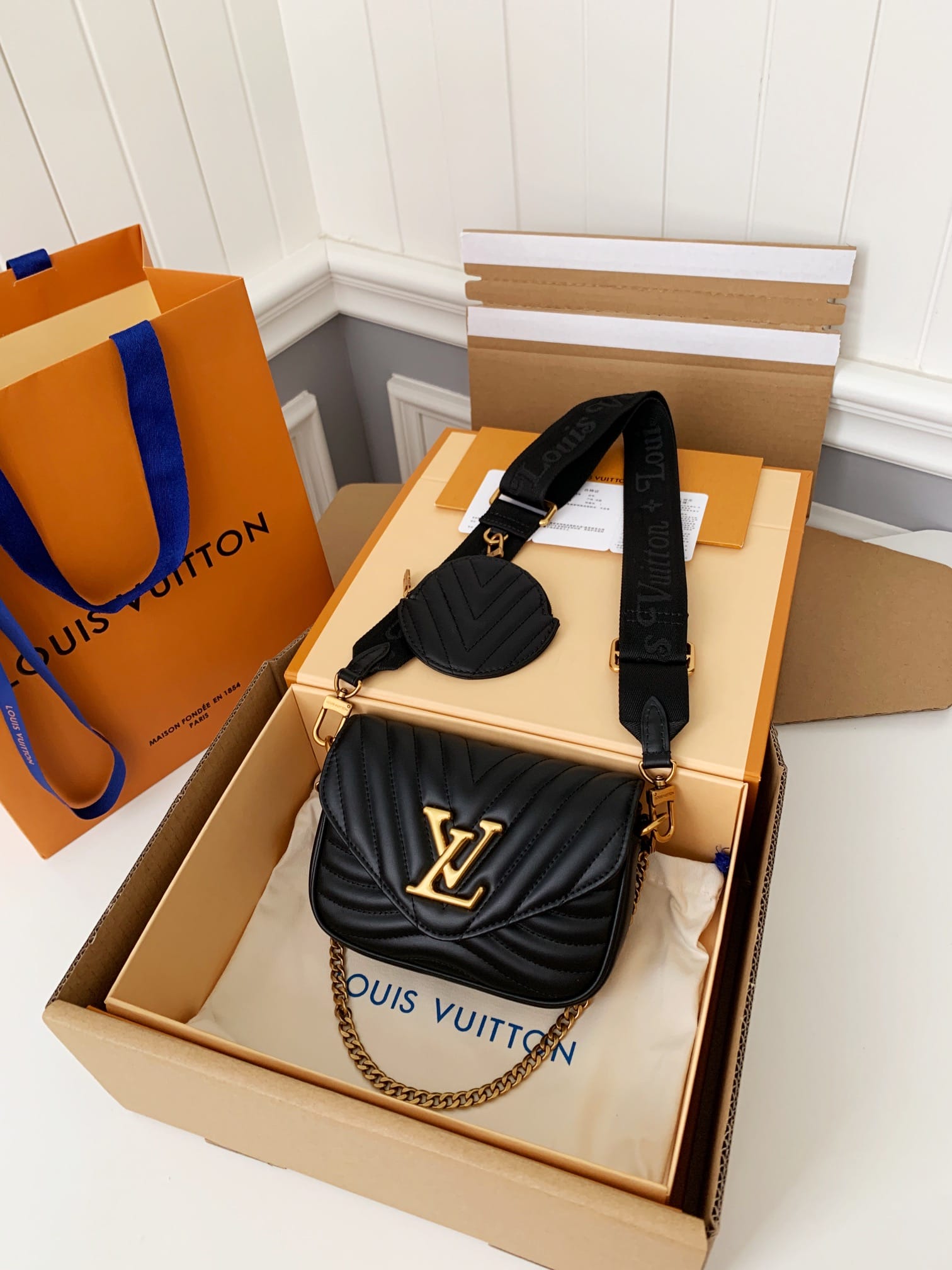 BL- NEW WAVE MULTI-POCHETTE Handbag