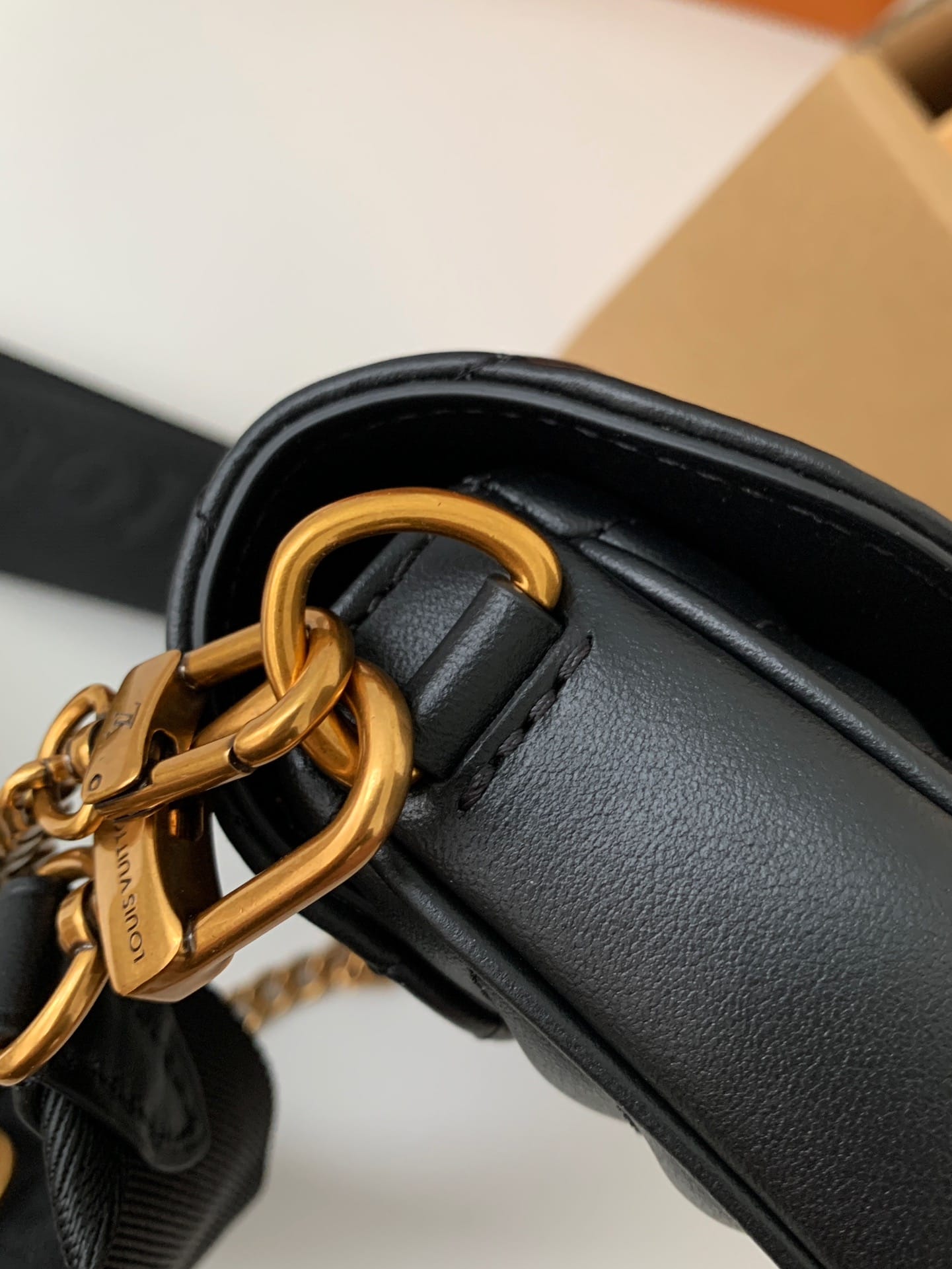 BL- NEW WAVE MULTI-POCHETTE Handbag