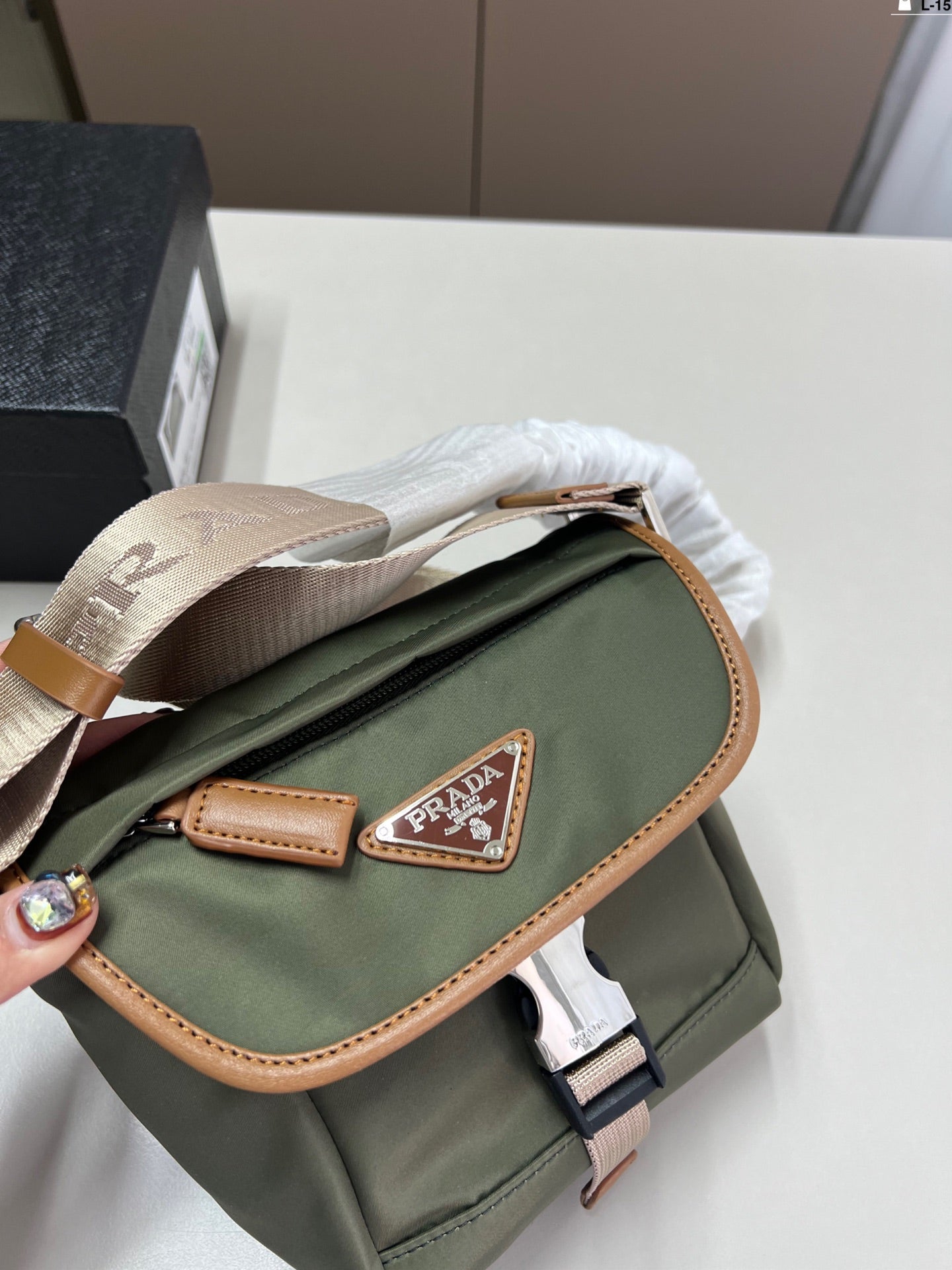 BP- Vintage Messenger Bag Crossbody 16x15cm