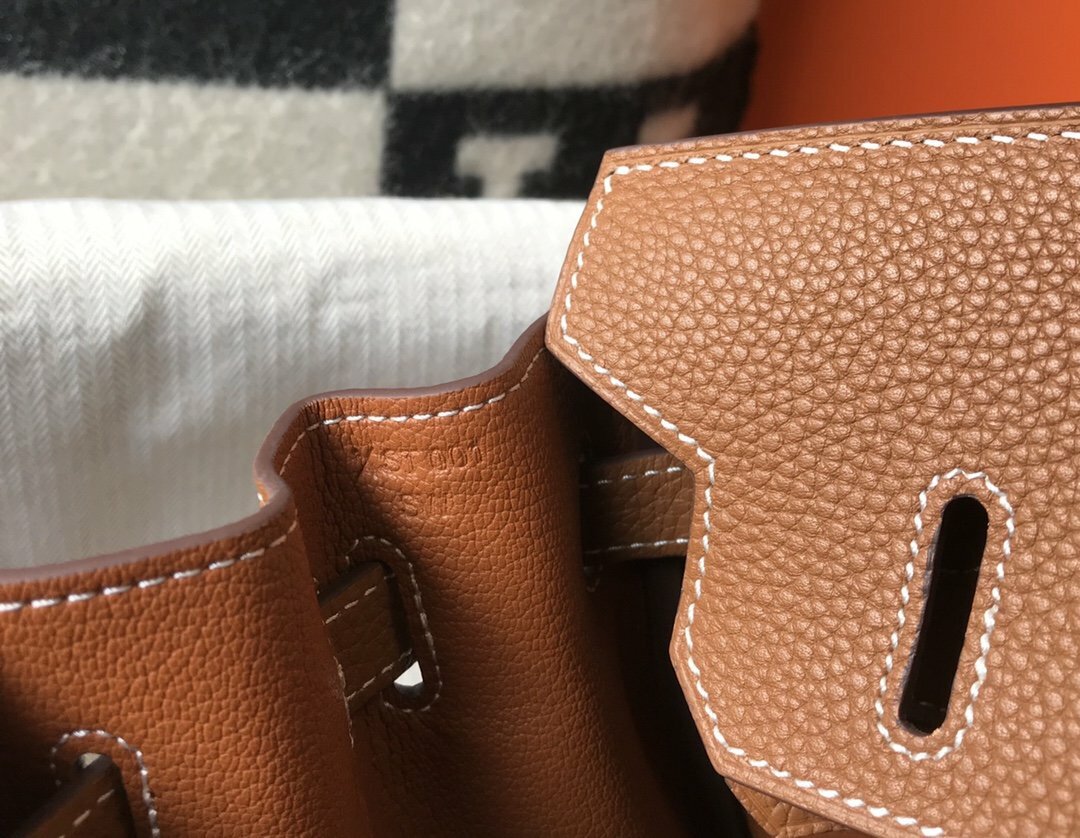 BH-NO.1552887 30cm Brown