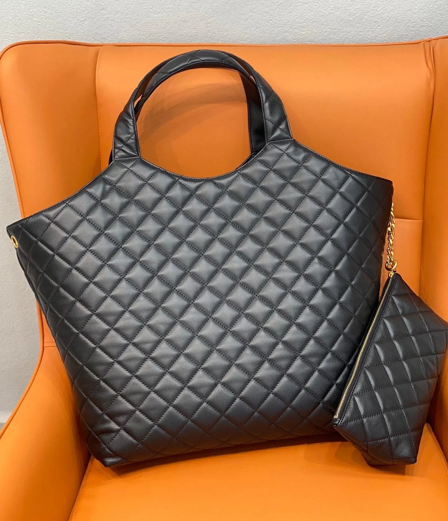 BY-extra large embellished quilted leather 60*39*8 cm